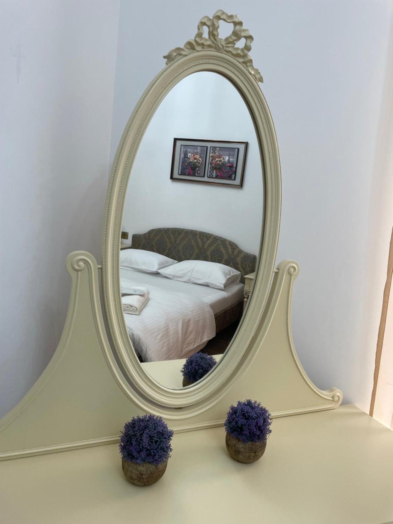 Picasso Apartment Koetaisi Buitenkant foto