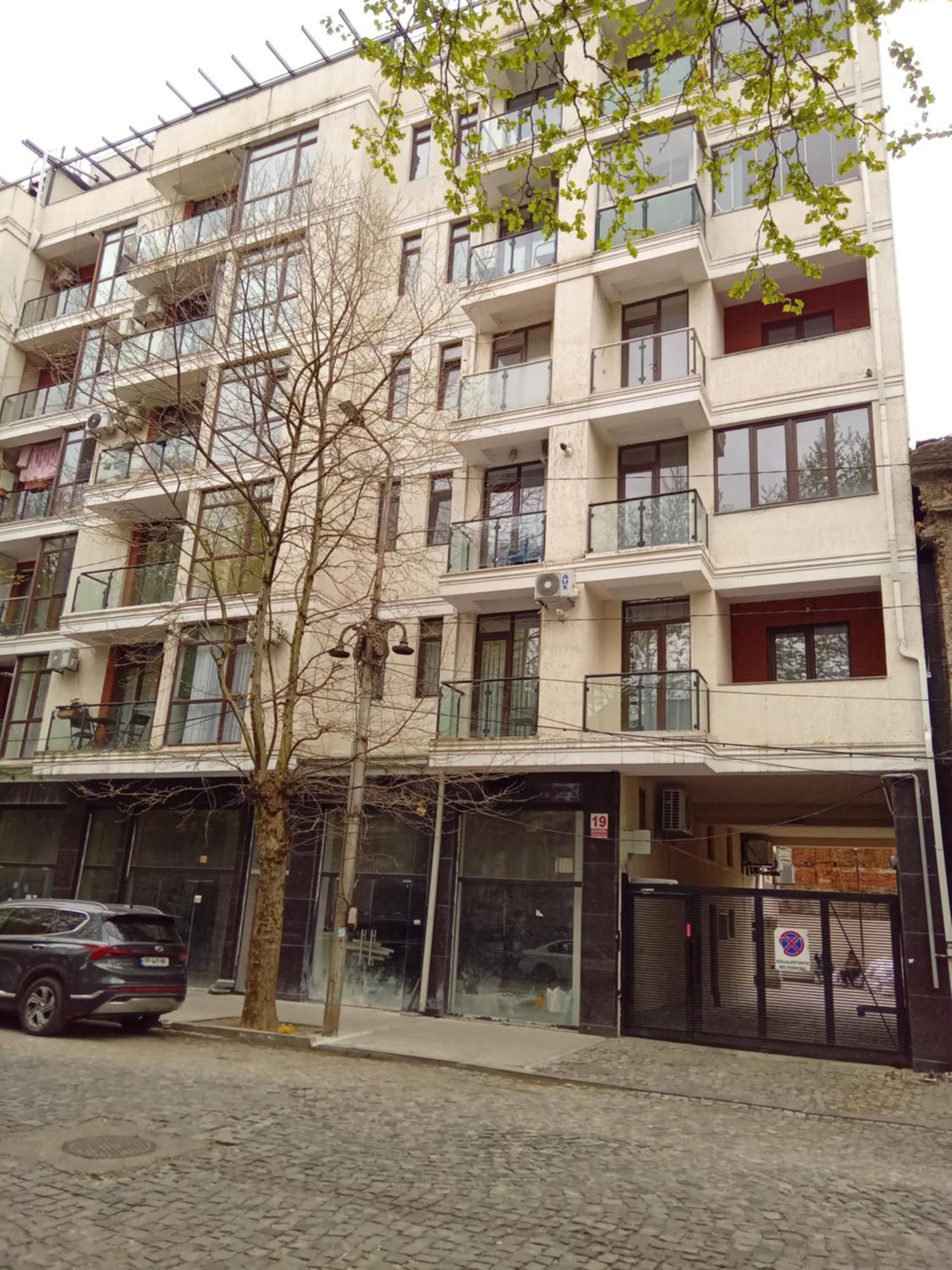 Picasso Apartment Koetaisi Buitenkant foto